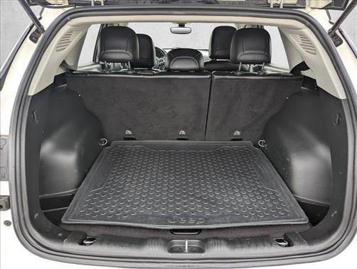 White Clearcoat 2018 Jeep Compass Latitude