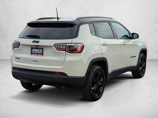 White Clearcoat 2018 Jeep Compass Latitude