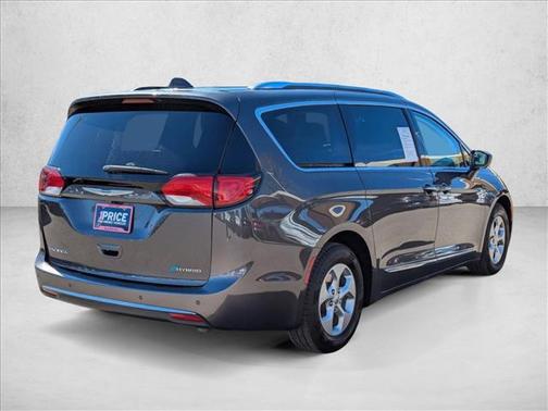 2018 Chrysler Pacifica Hybrid Touring L