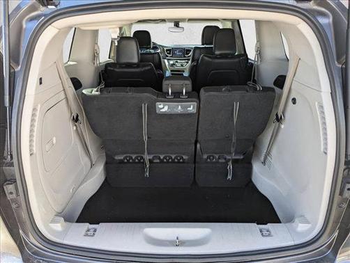 2018 Chrysler Pacifica Hybrid Touring L