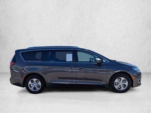 2018 Chrysler Pacifica Hybrid Touring L
