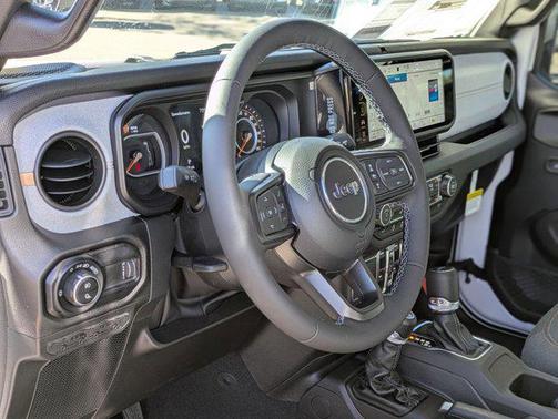 2025 Jeep Gladiator Willys