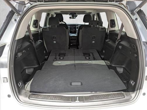 Silver Zynith 2022 Jeep Grand Cherokee L Laredo