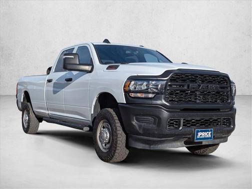 2023 RAM 2500 Tradesman Crew Cab 4x4 8' Box
