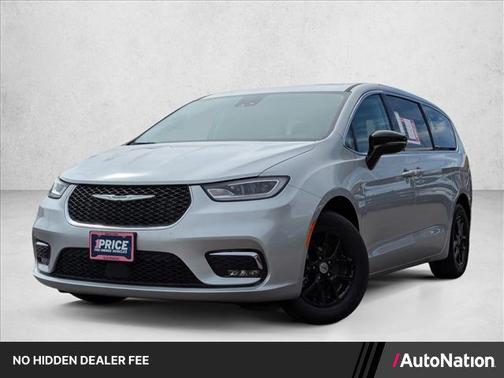 Silver Mist Clearcoat 2024 Chrysler Pacifica Touring L