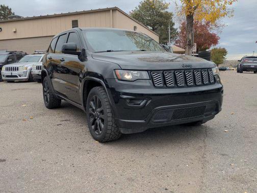 2017 Jeep Grand Cherokee Altitude