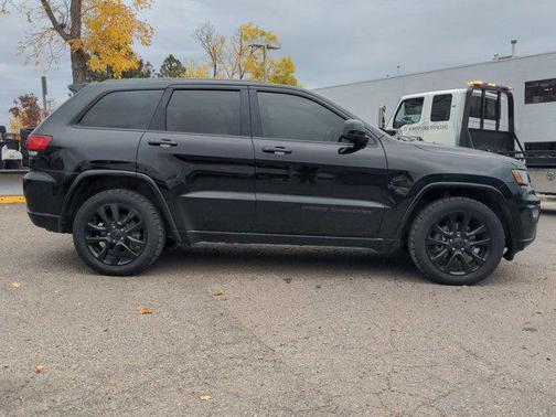 2017 Jeep Grand Cherokee Altitude