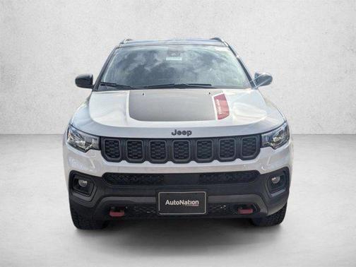 Bright White Clearcoat 2026 Jeep Compass Trailhawk
