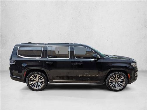 Diamond Black Crystal Pearlcoat 2023 Jeep Grand Wagoneer Series III 4x4