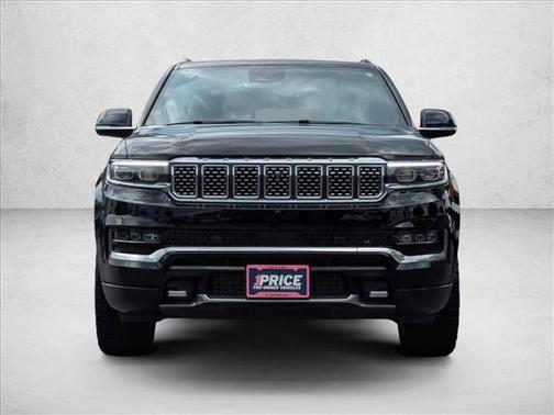 Diamond Black Crystal Pearlcoat 2023 Jeep Grand Wagoneer Series III 4x4