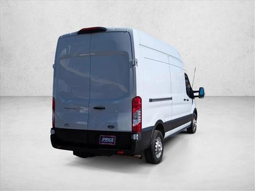 2022 Ford Transit-250 Base