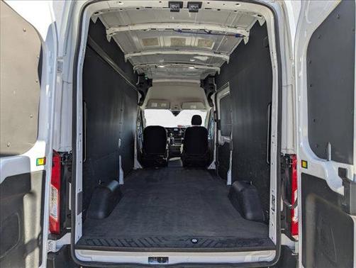 2022 Ford Transit-250 Base