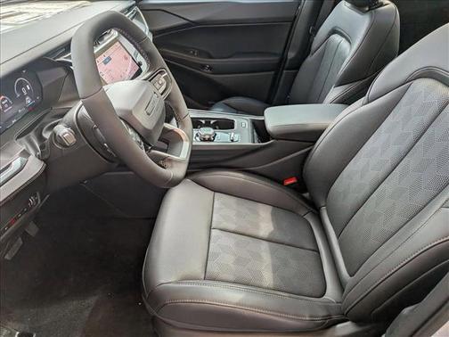 Silver Zynith Clearcoat 2026 Jeep Cherokee Overland