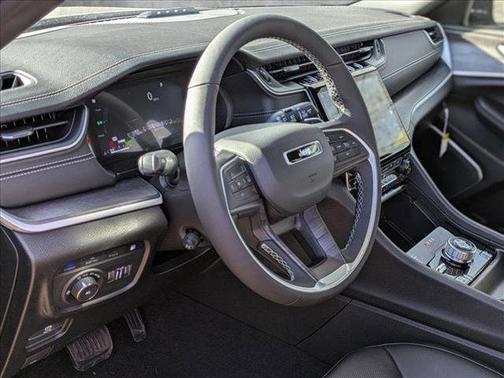 2025 Jeep Grand Cherokee 4xe Anniversary Edition