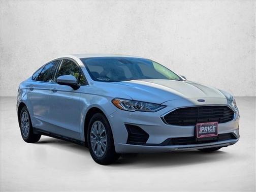 Oxford White 2020 Ford Fusion S