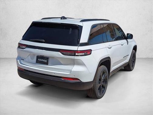 Bright White Clearcoat 2026 Jeep Grand Cherokee Limited