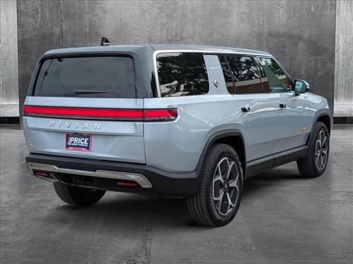 2023 Rivian R1S Launch Edition