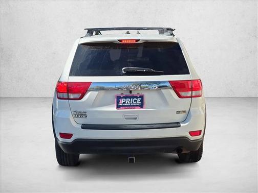Stone White 2011 Jeep Grand Cherokee Laredo