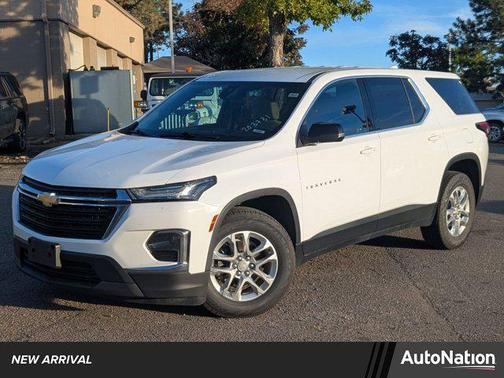 2023 Chevrolet Traverse LS