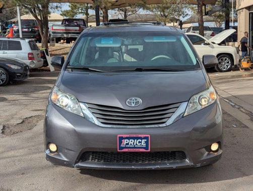 2011 Toyota Sienna XLE