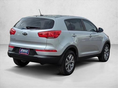 Bright Silver 2016 Kia Sportage LX