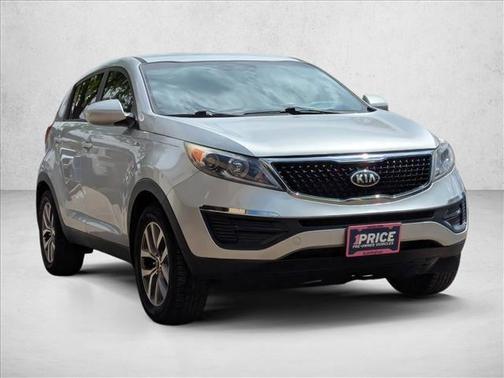 Bright Silver 2016 Kia Sportage LX