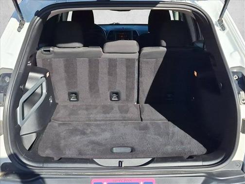 Bright White Clearcoat 2016 Jeep Cherokee Latitude
