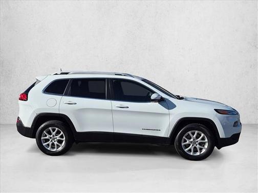 Bright White Clearcoat 2016 Jeep Cherokee Latitude