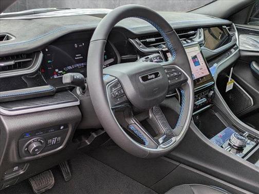 2025 Jeep Grand Cherokee 4xe Trailhawk