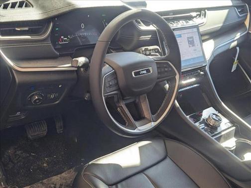2025 Jeep Grand Cherokee 4xe Anniversary Edition