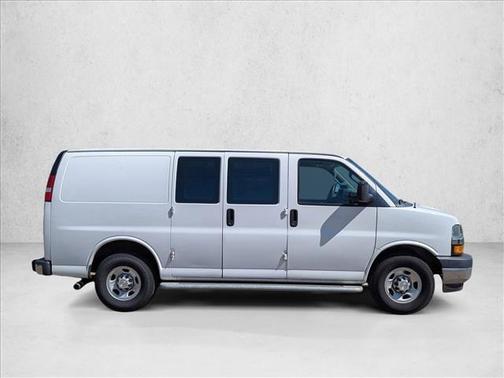 Summit White 2020 Chevrolet Express 2500 LT
