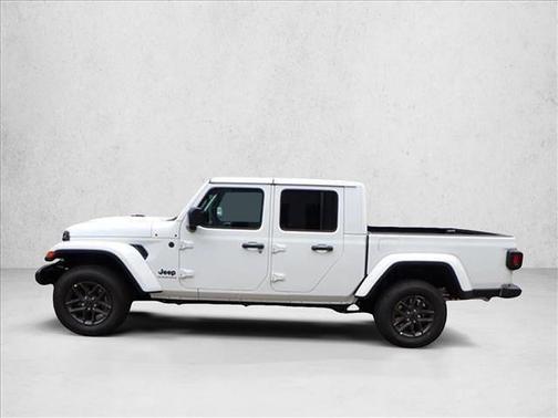 2025 Jeep Gladiator Sport S