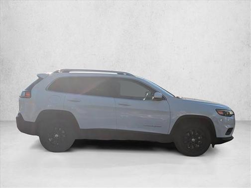 Bright White Clearcoat 2019 Jeep Cherokee Latitude