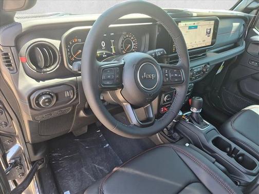 Granite Crystal Metallic Clearcoat 2026 Jeep Gladiator Rubicon