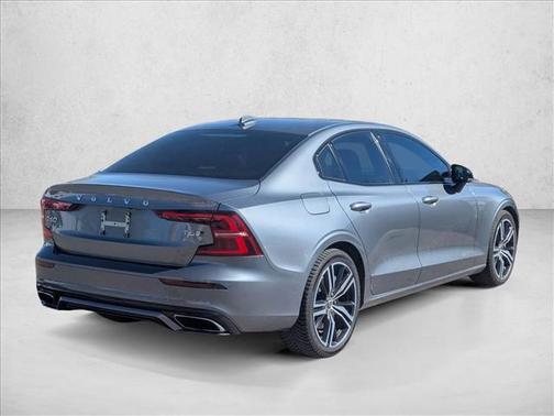 2020 Volvo S60 T6 R-Design