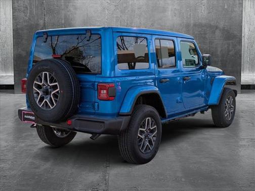 2025 Jeep Wrangler 4-Door Sahara 4x4