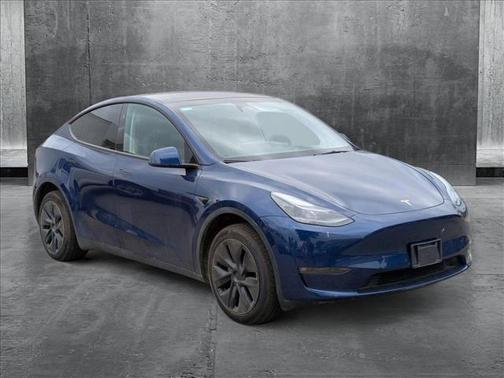 2024 Tesla Model Y Long Range Dual Motor All-Wheel Drive