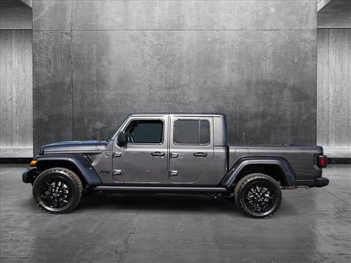 2025 Jeep Gladiator Nighthawk