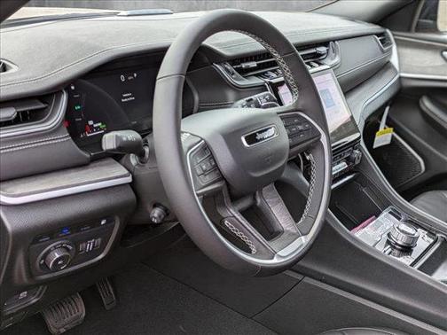 2025 Jeep Grand Cherokee 4xe Anniversary Edition
