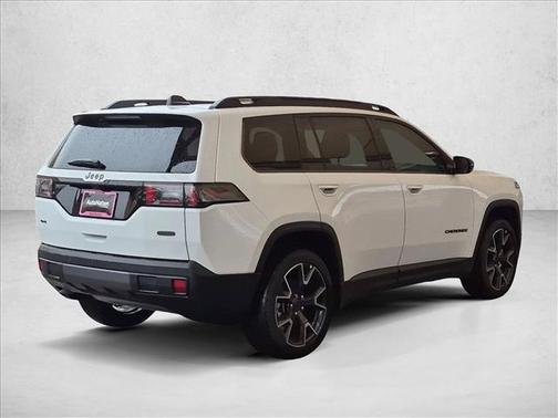 Bright White Clearcoat 2026 Jeep Cherokee Overland