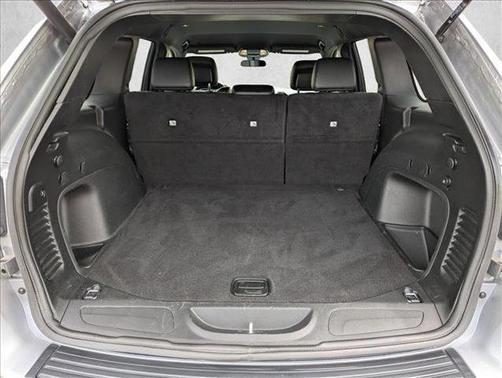 Billet Silver Metallic Clearcoat 2021 Jeep Grand Cherokee Laredo