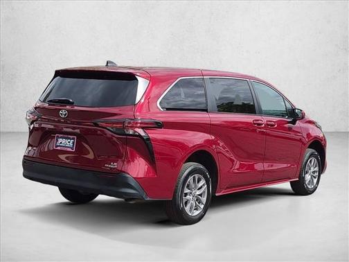 Ruby Flare Pearl 2022 Toyota Sienna LE