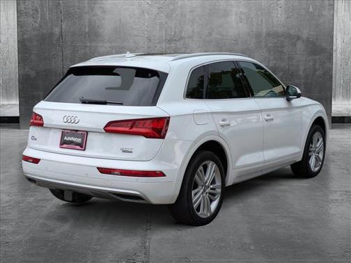 2018 Audi Q5 2.0T Prestige
