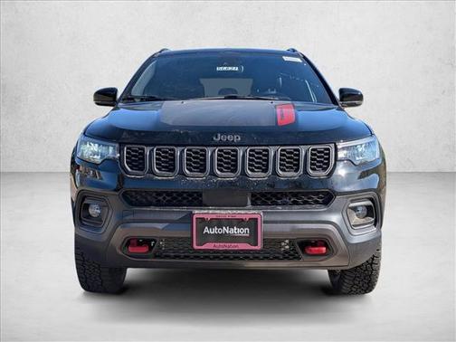 Diamond Black Crystal Pearlcoat 2026 Jeep Compass Trailhawk