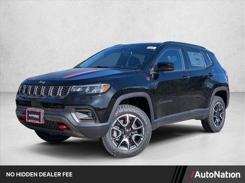 Diamond Black Crystal Pearlcoat 2026 Jeep Compass Trailhawk