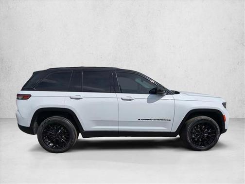 Bright White Clearcoat 2022 Jeep Grand Cherokee 4xe Base