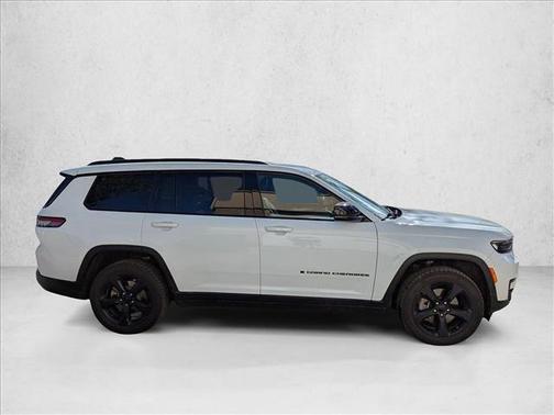Bright White Clearcoat 2023 Jeep Grand Cherokee L Altitude
