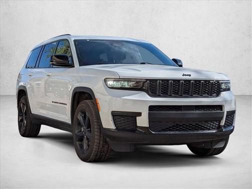 Bright White Clearcoat 2023 Jeep Grand Cherokee L Altitude