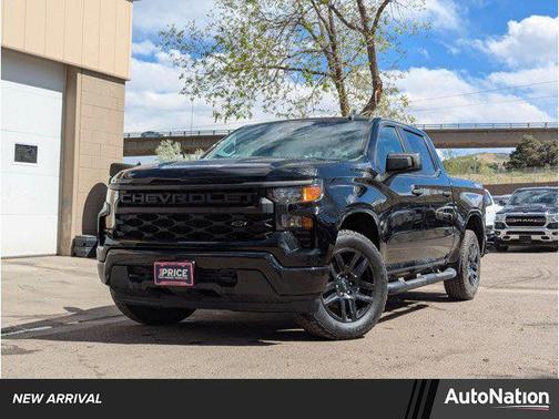 Black 2022 Chevrolet Silverado 1500 Custom