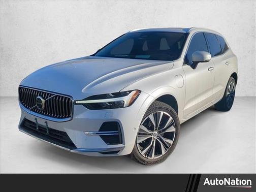 2022 Volvo XC60 Recharge Plug-In Hybrid T8 Inscription Expression